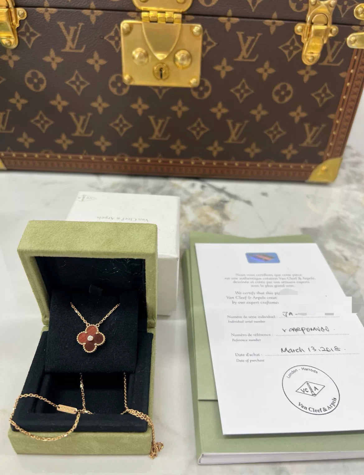 Van Cleef  Arpels 2017 Holiday Pendant Rose Gold, Bull’s Eye