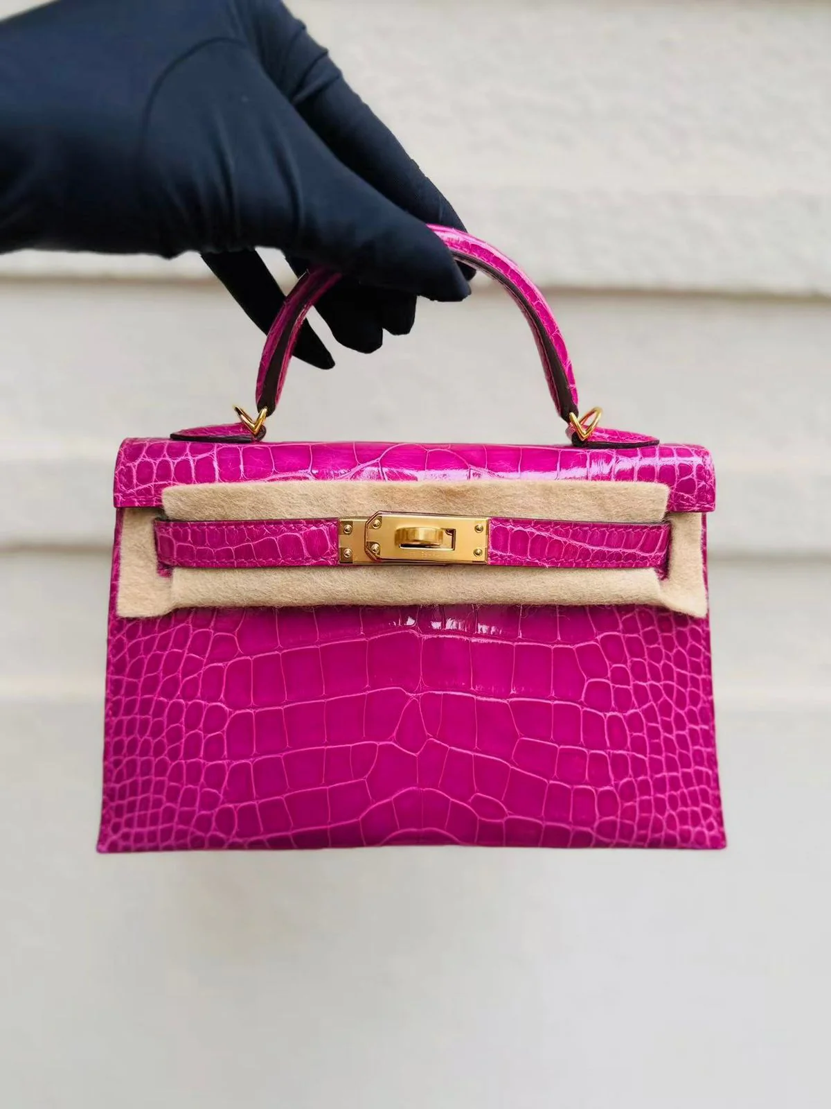 Hermes Mini Kelly 20 Rose Scheherazade Shiny Alligator Gold hardware