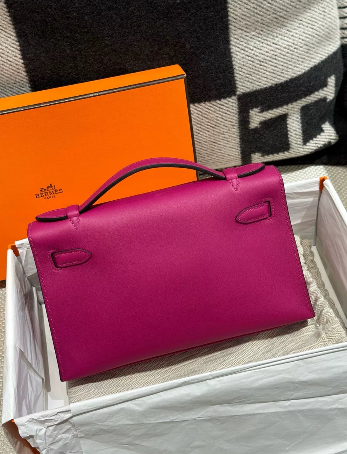 HERMÈS Kelly Pochette Rose Purple Swift Palladium hardware