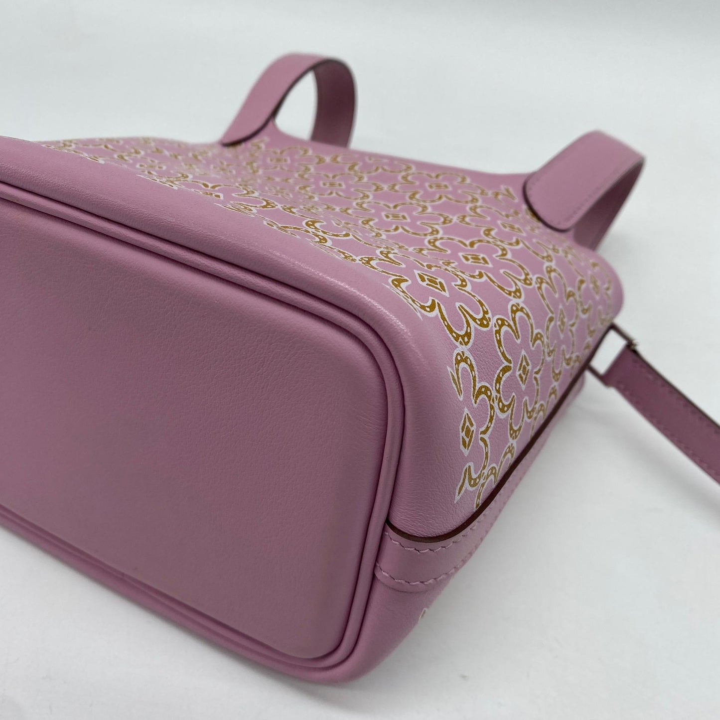 HERMÈS LUCKY DAISY MICRO PICOTIN 14, SWIFT, MAUVE SYLVESTRE