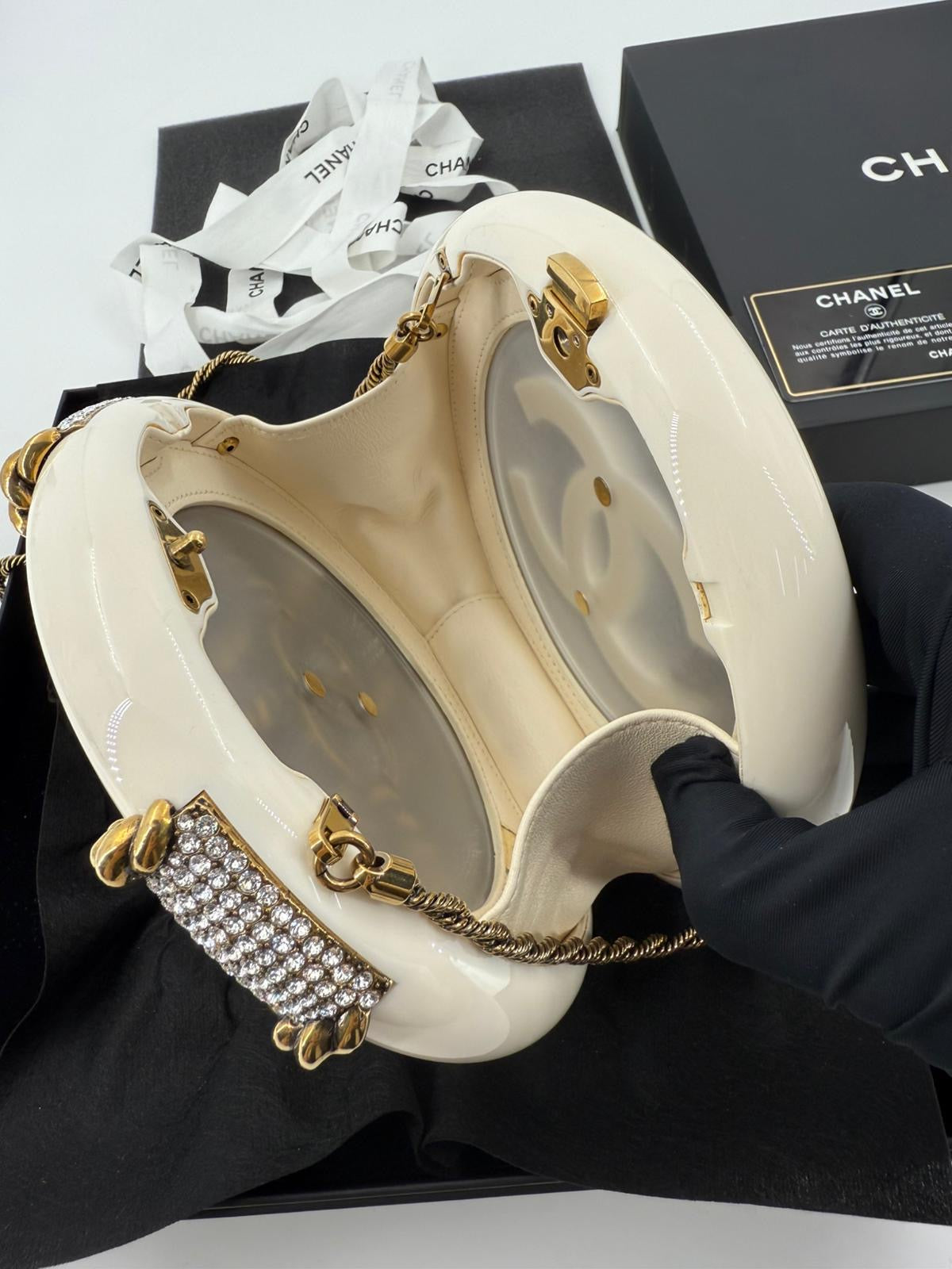 Chanel White Strass and Resin Nautical Wheel Minaudière Bronze Hardware, 2018 Métiers Dart