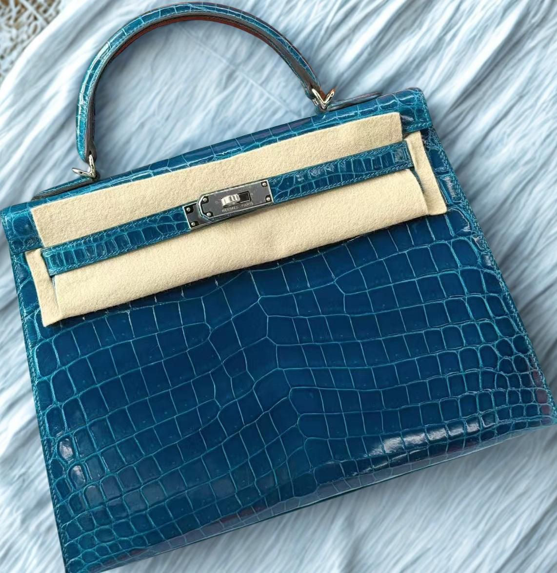 Hermès kelly 28 Bleu Izmir Shiny Niloticus Palladium hardware