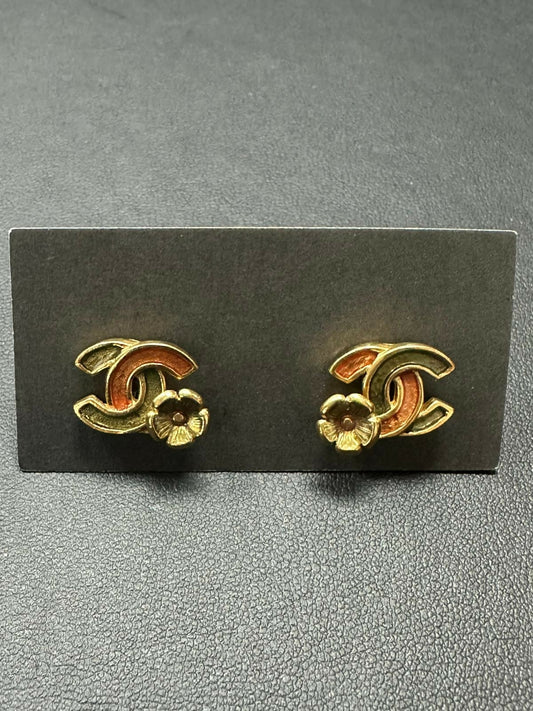 Chanel Vintage 2003 Enamel Gold-plated Emerald Green and Red CoCo Mark  Flower Stud Earrings