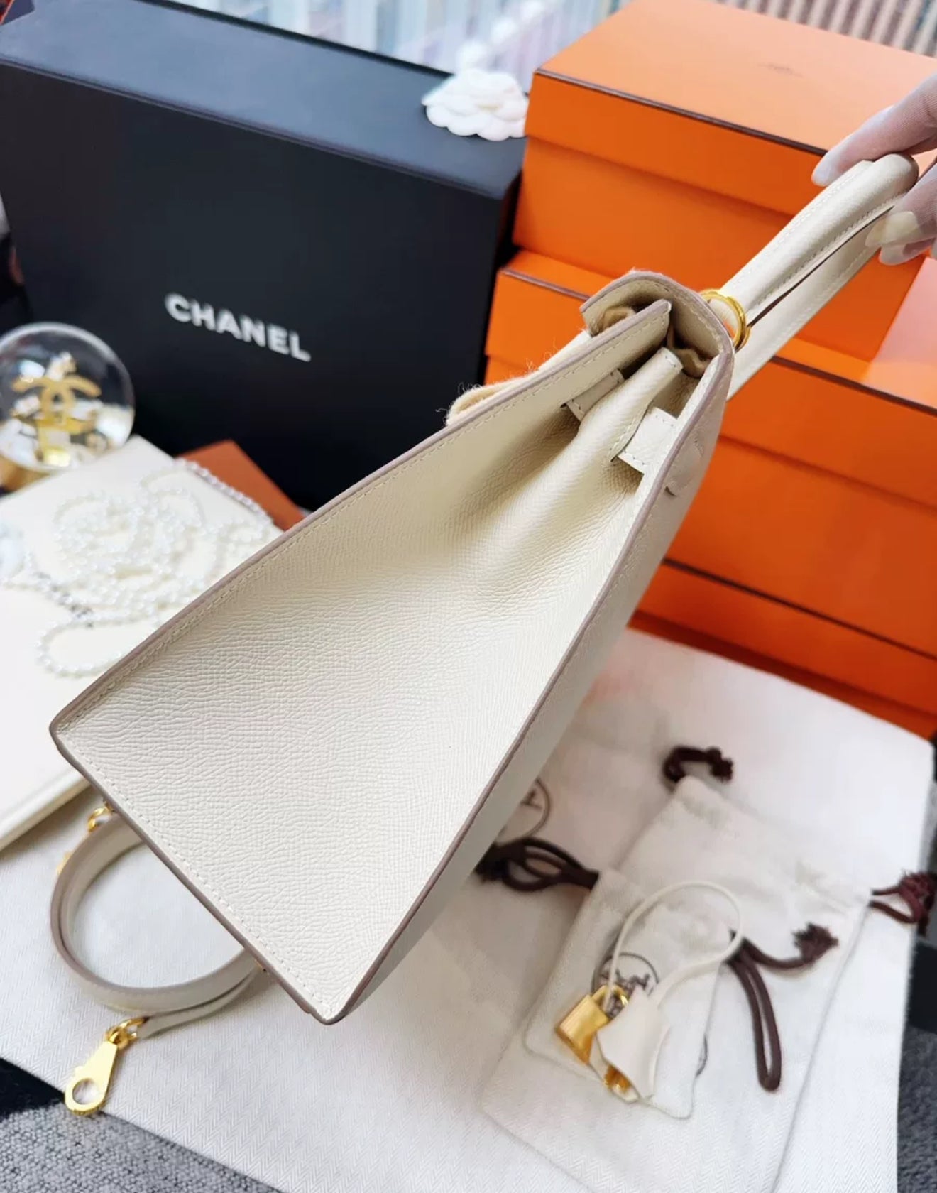 Hermes Kelly 28 Ecru Epsom Leather Gold Hardware