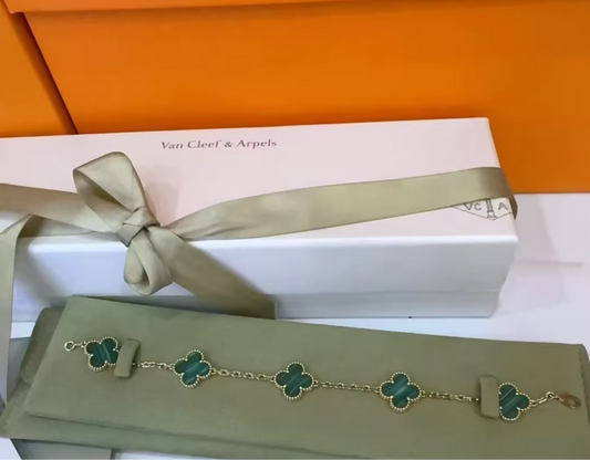 Van Cleef  Arpels Vintage Alhambra Bracelet – 18K Gold with Malachite