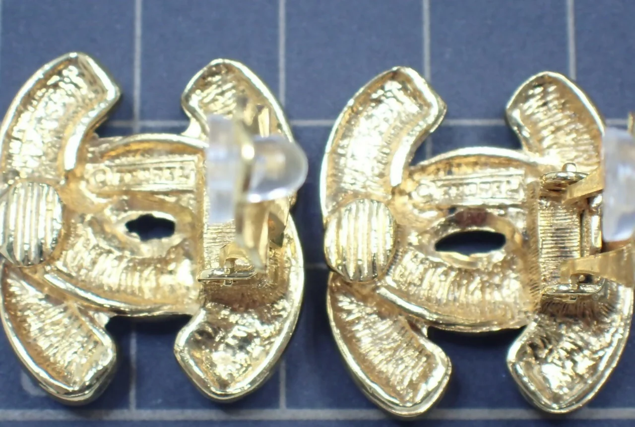 Chanel Vintage 80-90 Gold Plated Quilted Matelassé Coco Mark Clip-on Earrings