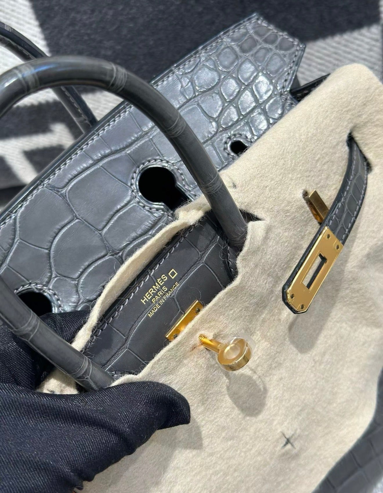 Hermes Birkin 25 graphite matte alligator gold hardware