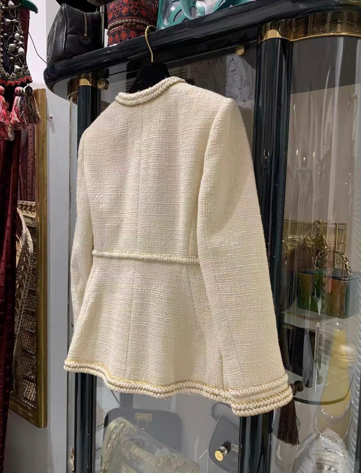Chanel Pre-Fall 2017 Metiers DArt Ritz 17A Ecru Cream Jacket size 38