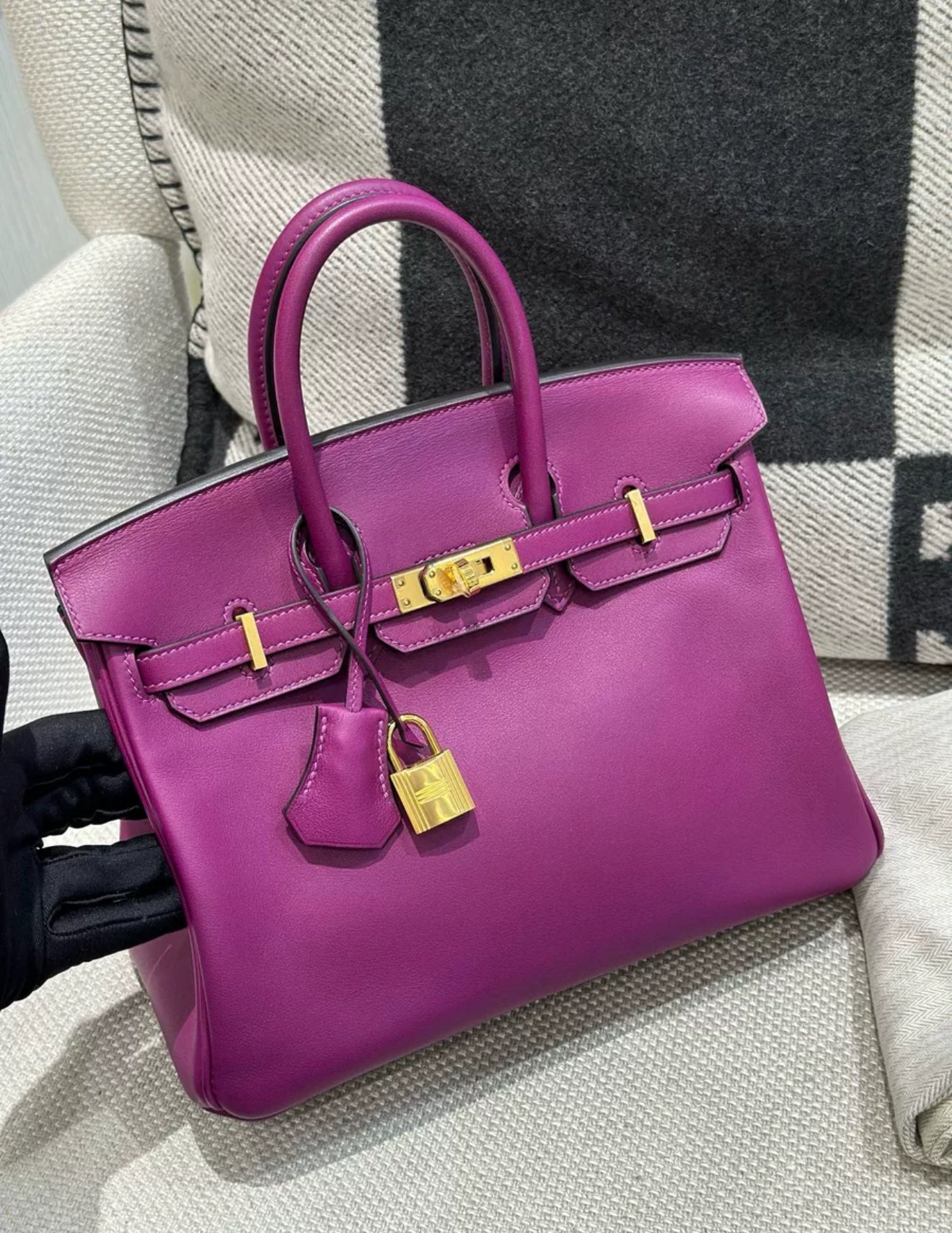 Hermes Birkin 25 Anemone Purple Swift Leather Gold Hardware Handbag