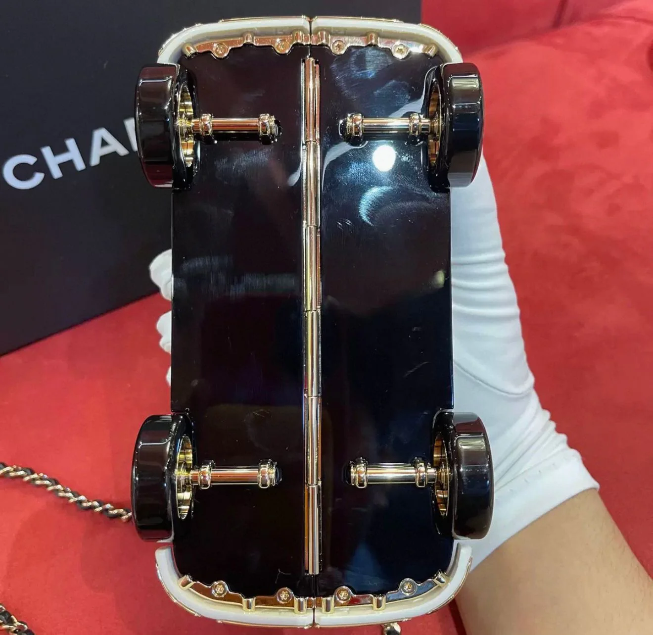 Chanel 24C Mini Van Minaudiere