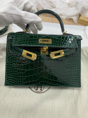 Hermes Mini Kelly 20 Vert Fonce shiny Alligator leather Gold Hardware
