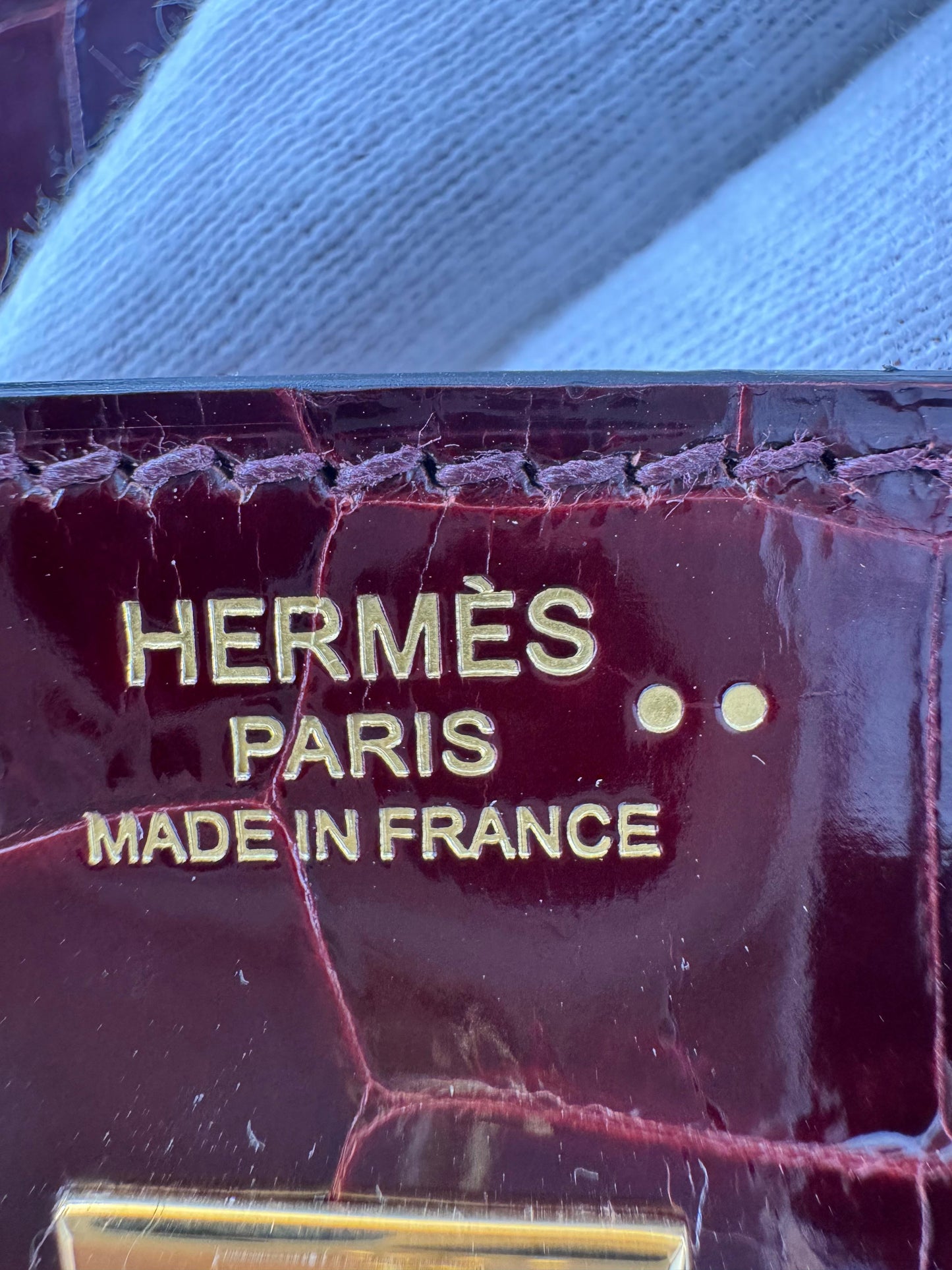 Hermes Birkin 25 Rouge Bordeaux Burgundy shiny crocodile leather gold hardware