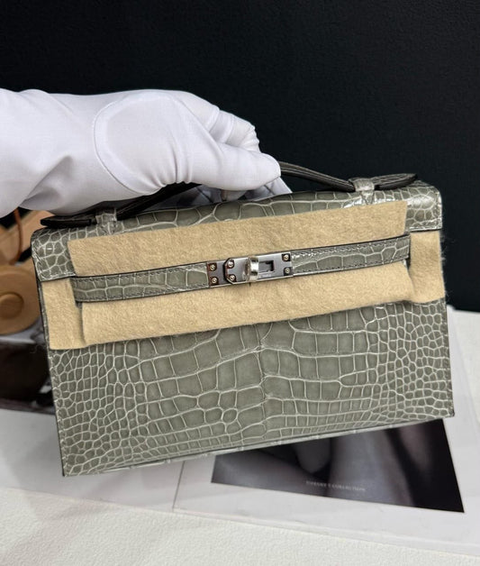 Hermes Kelly Pochette Gris Ciment Shiny Alligator Palladium hardware