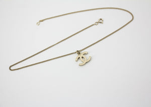 Chanel Vintage 04V Enamel Classic White CC Light Gold Necklace