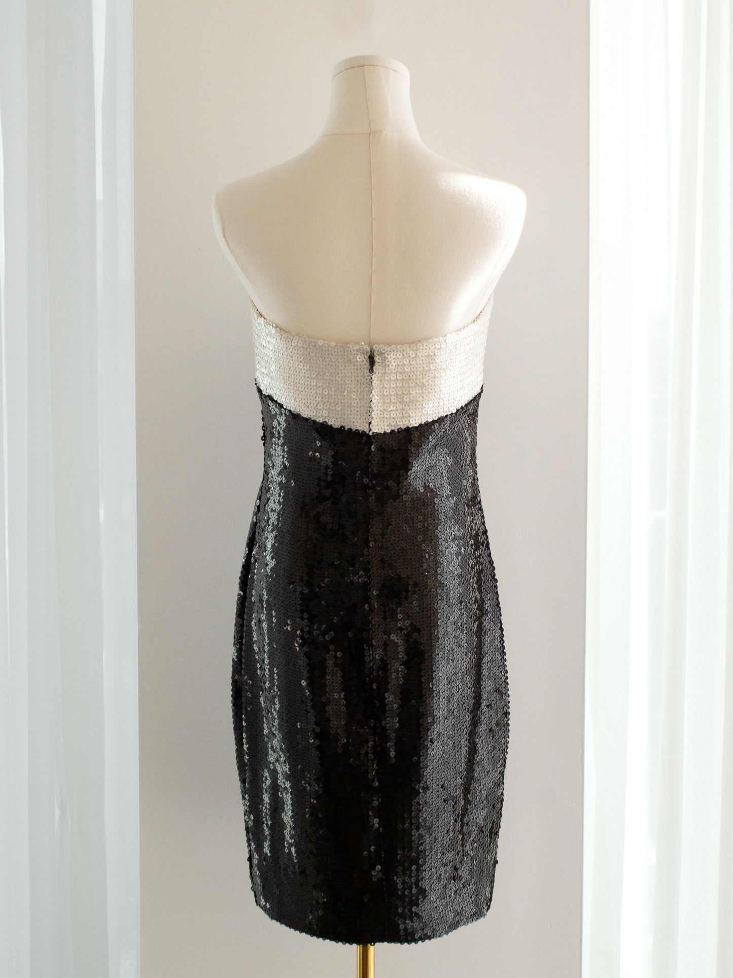 chanel vintage spring 1987 black white sequin embellished bow mini dress 2