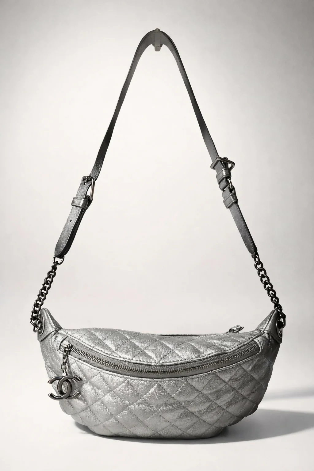 Chanel Quilted Metallic Silver Goatskin Banana Classic Waist Bag Fanny Pack