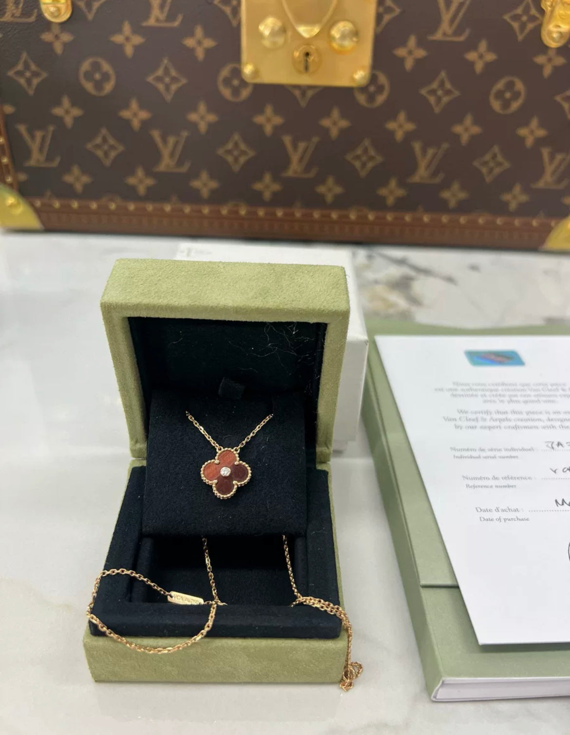 Van Cleef  Arpels 2017 Holiday Pendant Rose Gold, Bull’s Eye