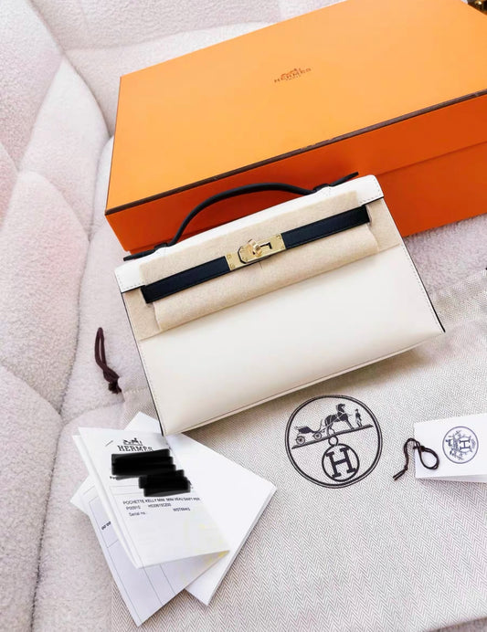 Mini Kelly Pochette Horseshoe Crais  Black Swift Leather Gold Hardware Full Set Stamp W