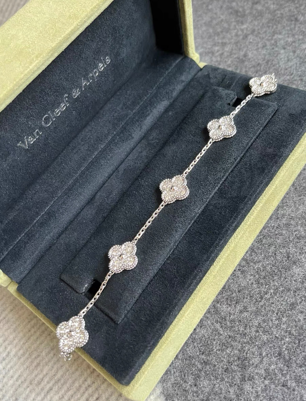 Van Cleef  Arpels 5 Motifs Vintage Diamond Alhambra 18k White Gold Bracelet