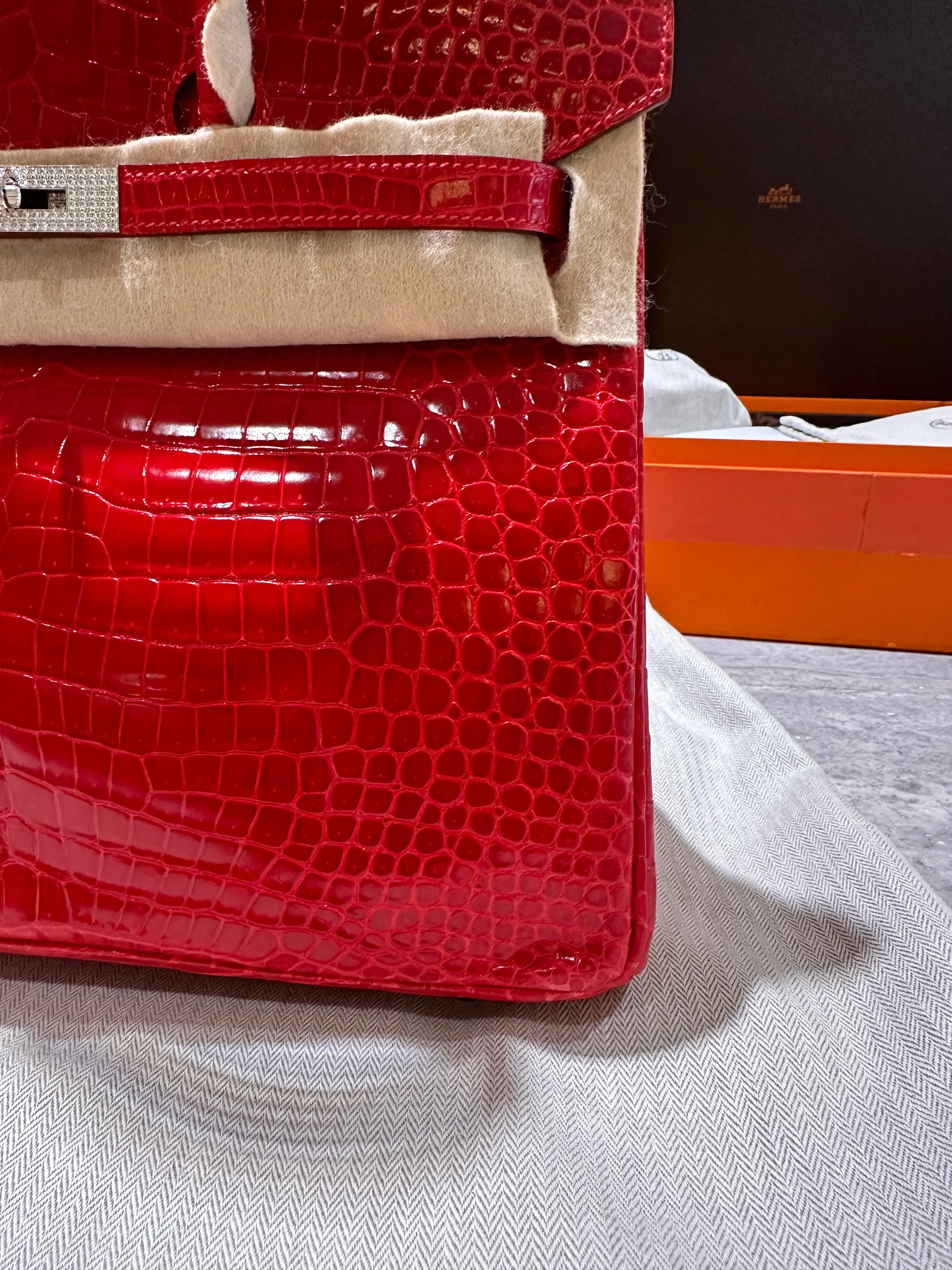 Hermès Birkin 35 Rouge Braise Shiny Porosus Crocodile – 18K White Gold & Diamond Hardware