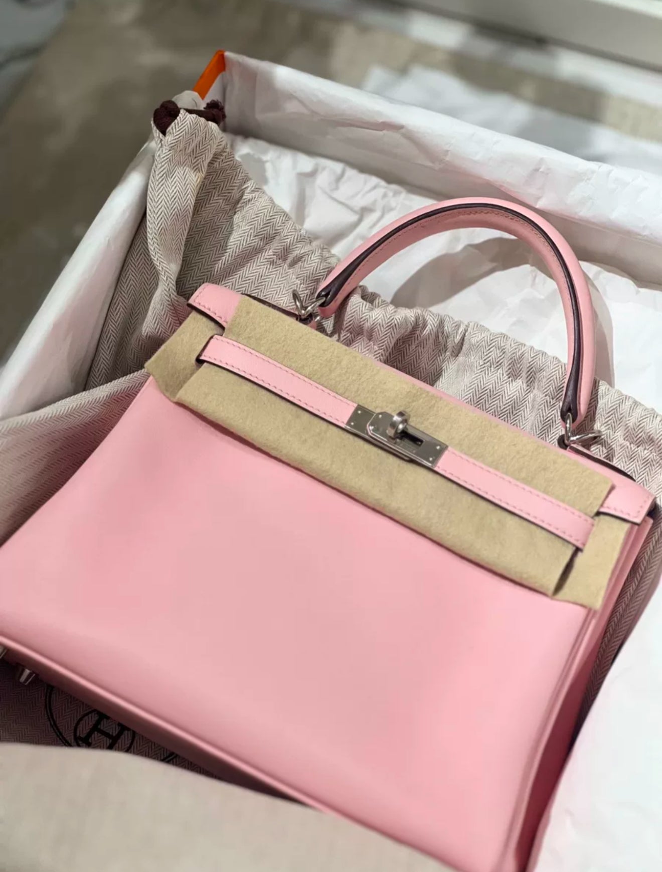 Hermès Kelly 25 Rose Sakura Swift Palladium Hardware