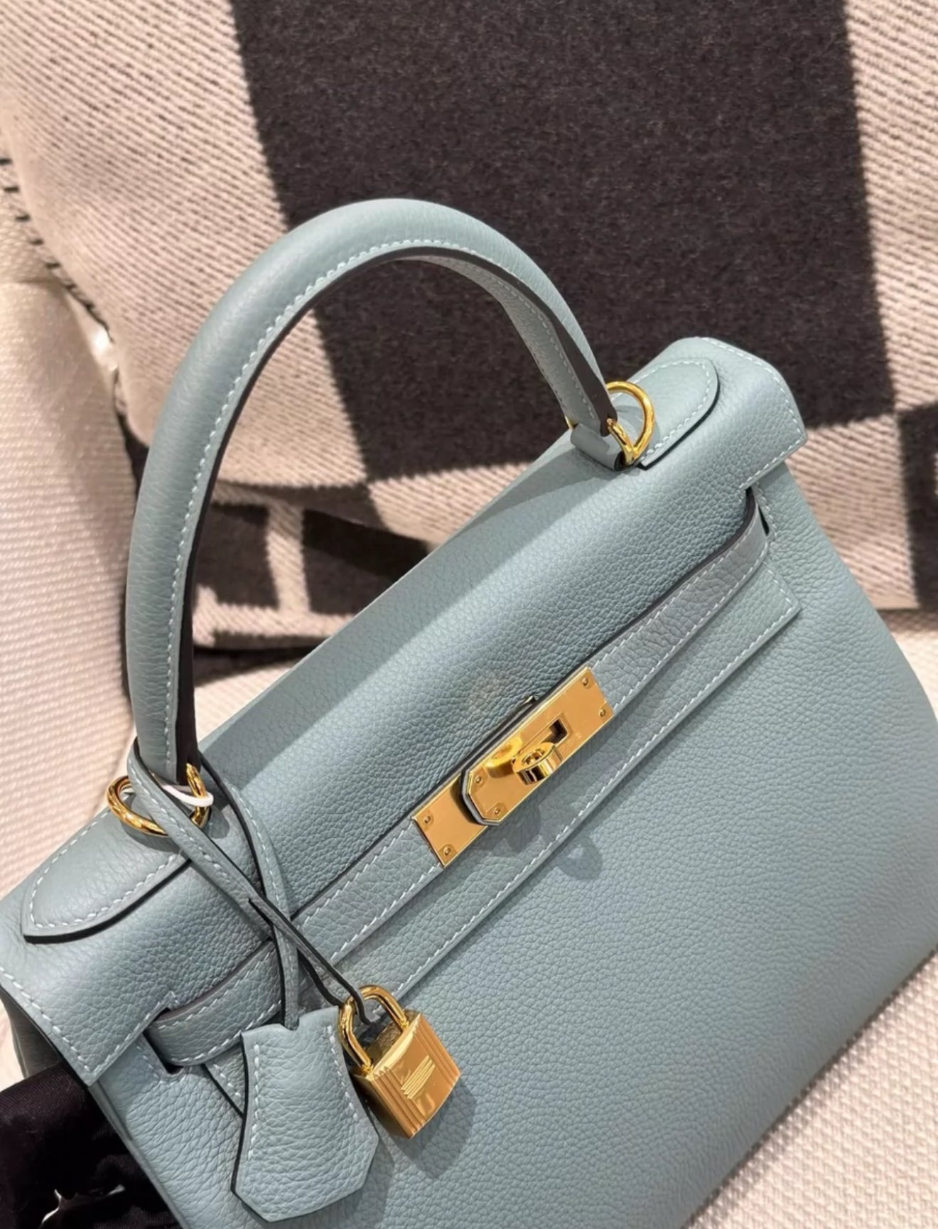 Hermès Kelly 28 Bleu Azur Togo Leather Gold Hardware