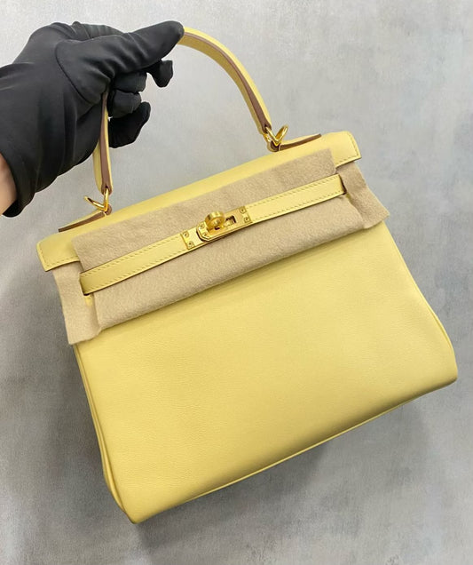 Hermes kelly 25 Jaune poussin swift leather gold hardware