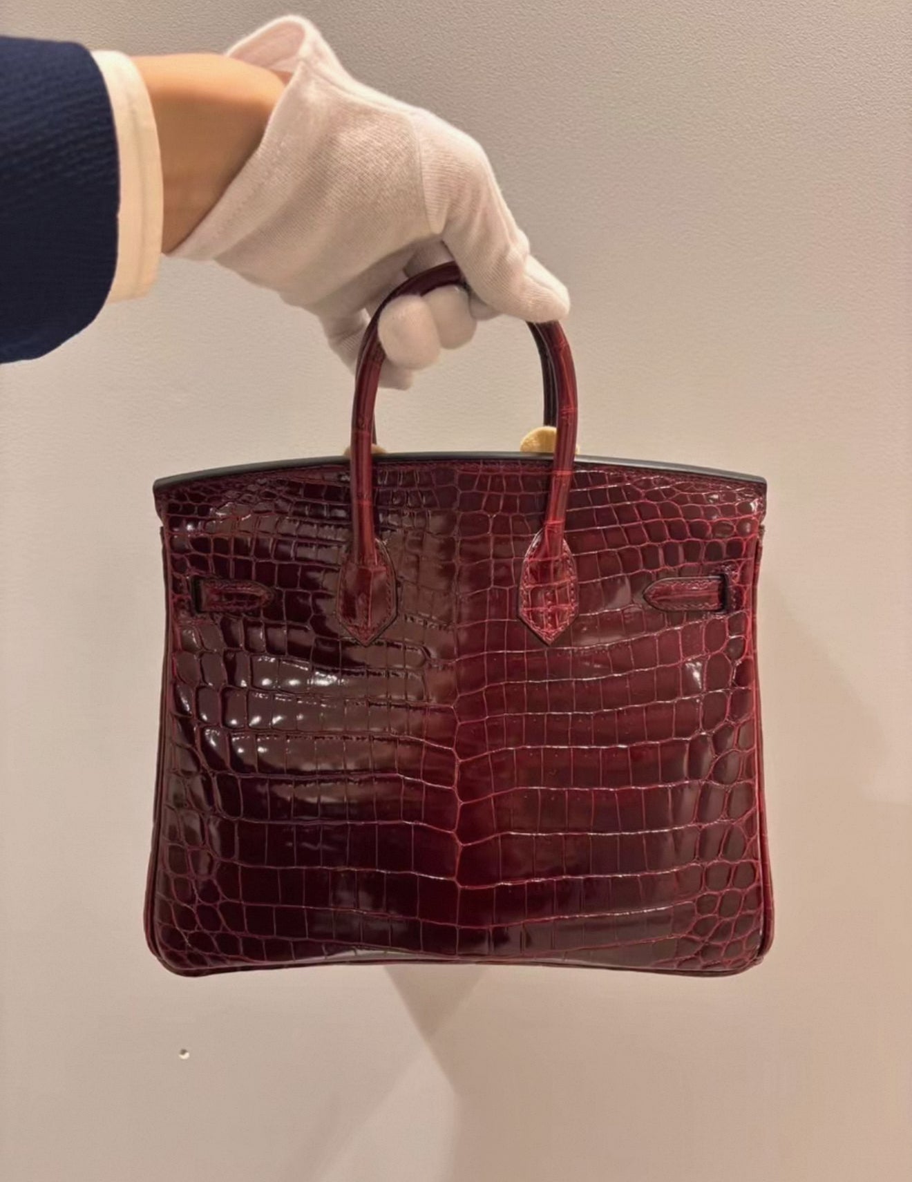 Hermes Birkin 25 Rouge Bordeaux shiny crocodile gold hardware