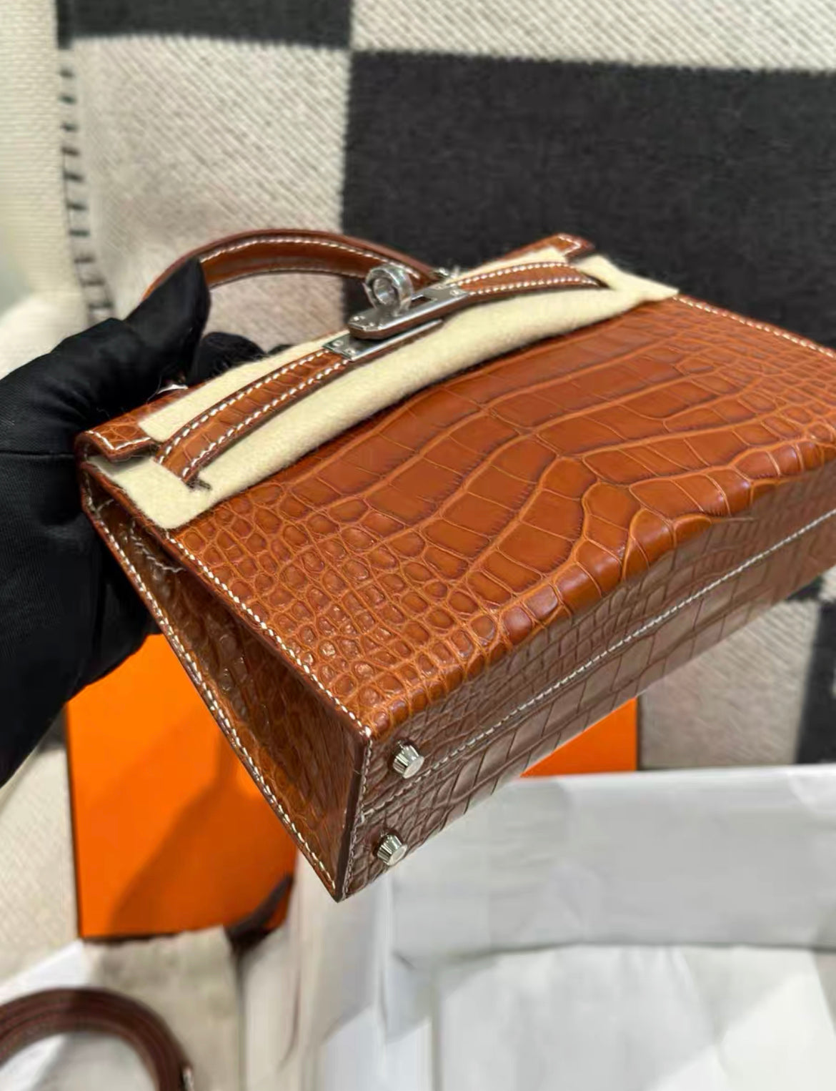 HERMÈS Alligator Mini Kelly in Gold with Palladium hardware handbag Brand New Stamp W
