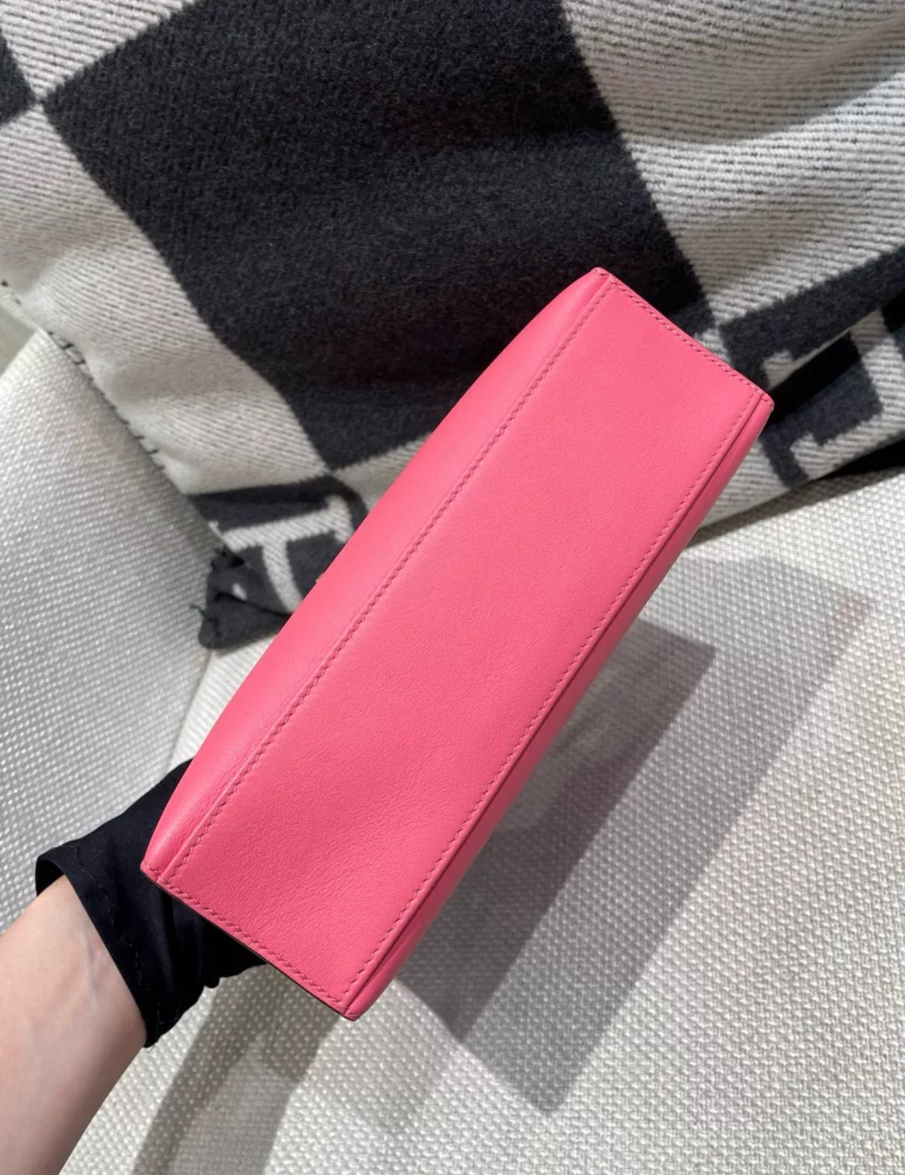 Hermes Kelly pochette Rose Lipstick Swift Leather Gold Hardware