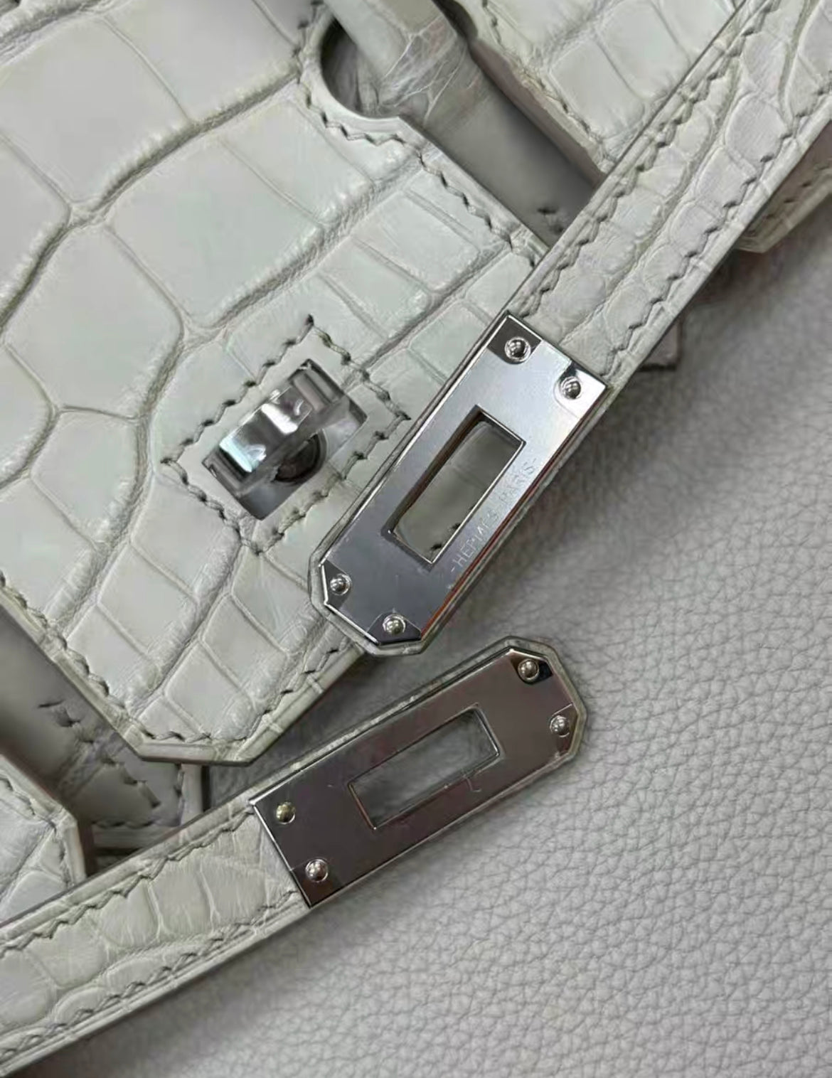 HERMÈS Birkin 25 Touch Beton (8L) Togo Matte Alligator Palladium hardware