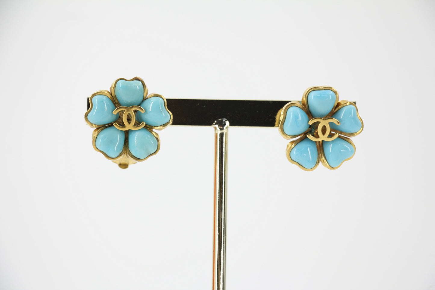 Chanel Vintage 97P Gripoix Blue Camellia Clip-on Earrings