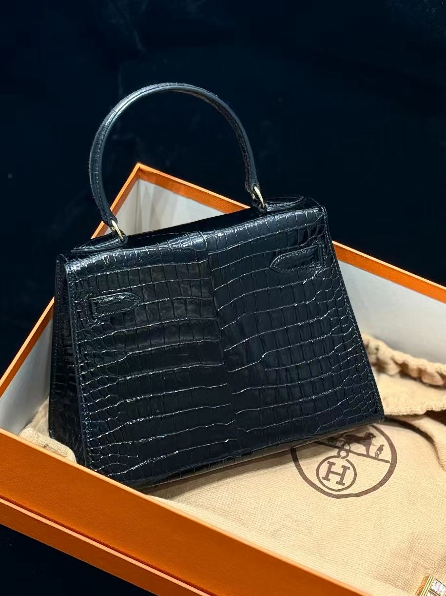 HERMÈS Mini Kelly 20 Black Porosus Crocodile Gold hardware Diamond White Gold hardware