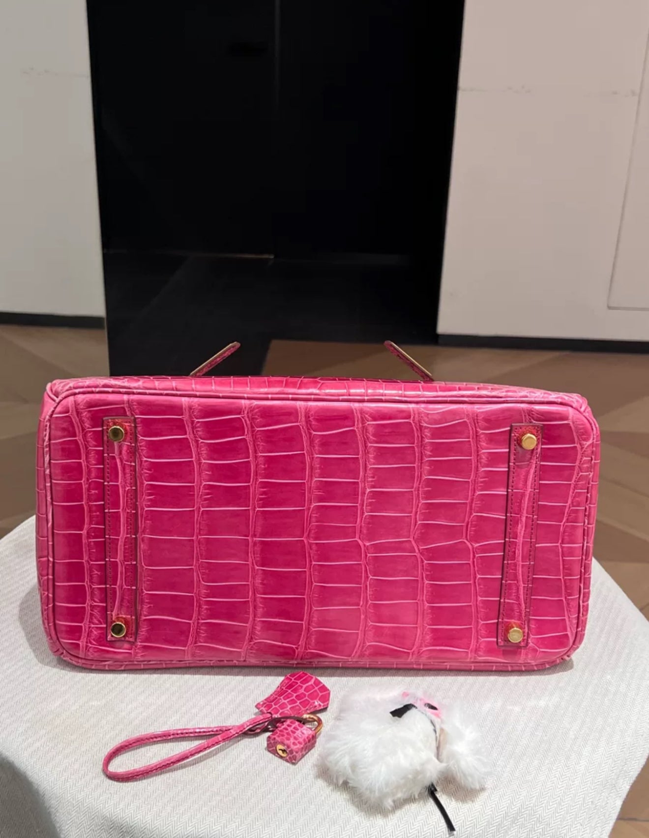 Hermes Birkin 35 Pink Shiny Crocodile Gold Hardware