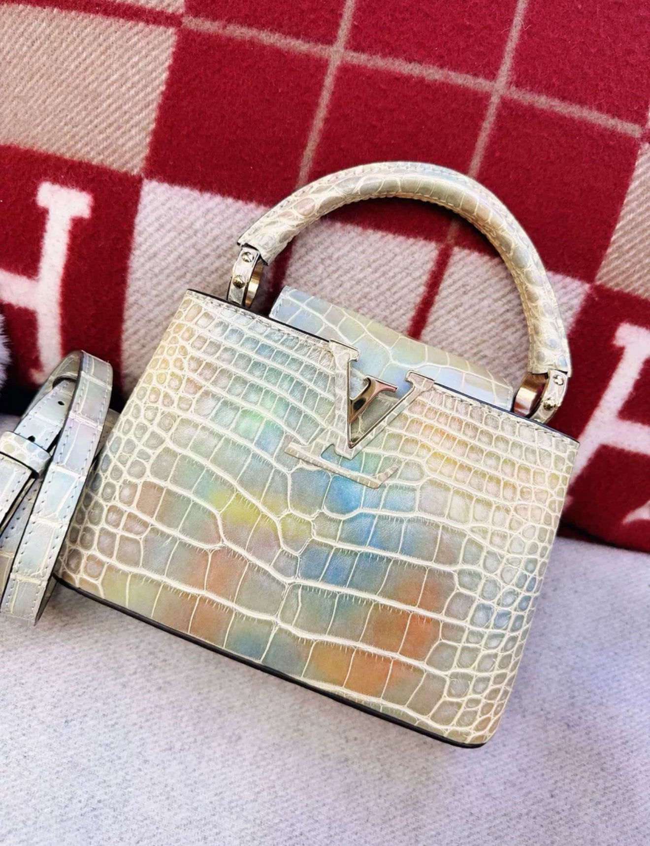 Louis Vuitton Capucines coral alligator leather