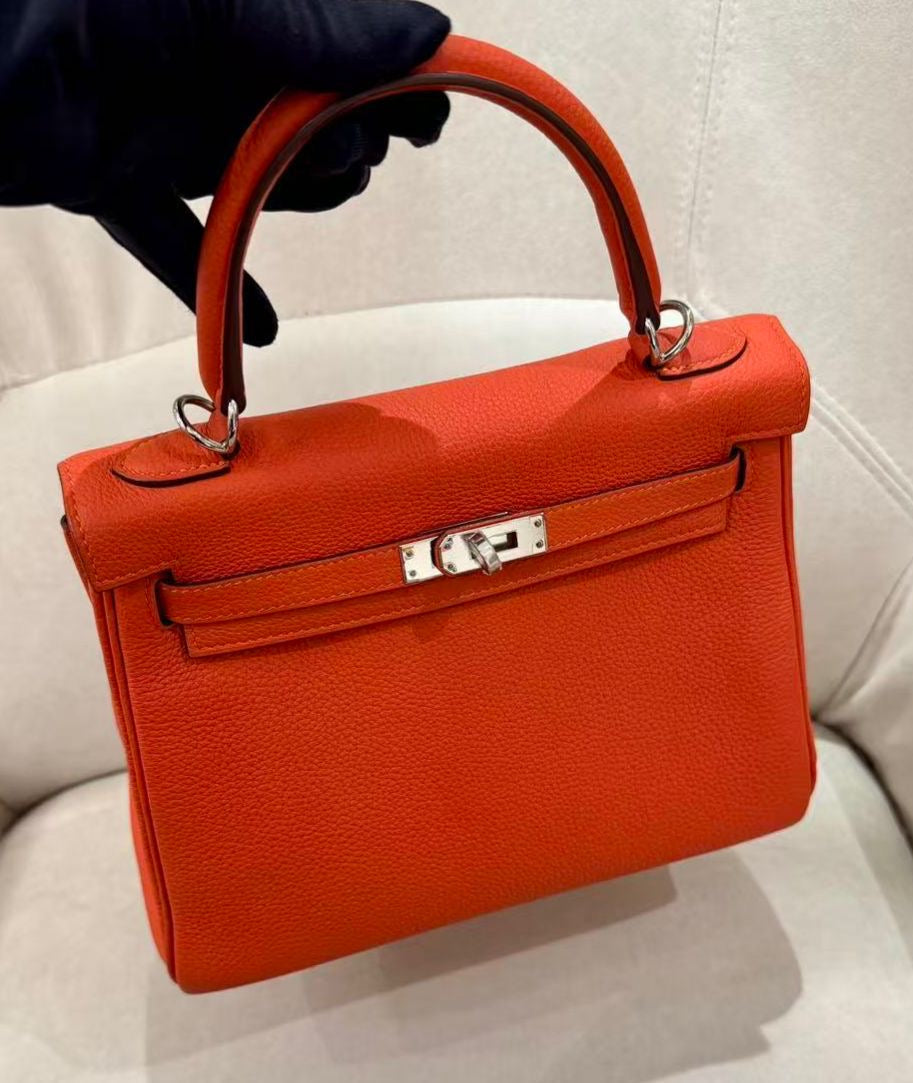 Hermes Kelly 25 Feu Togo palladium hardware