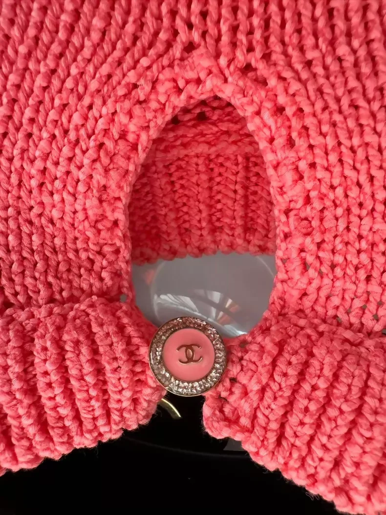 Chanel coral pink knit short-sleeved top