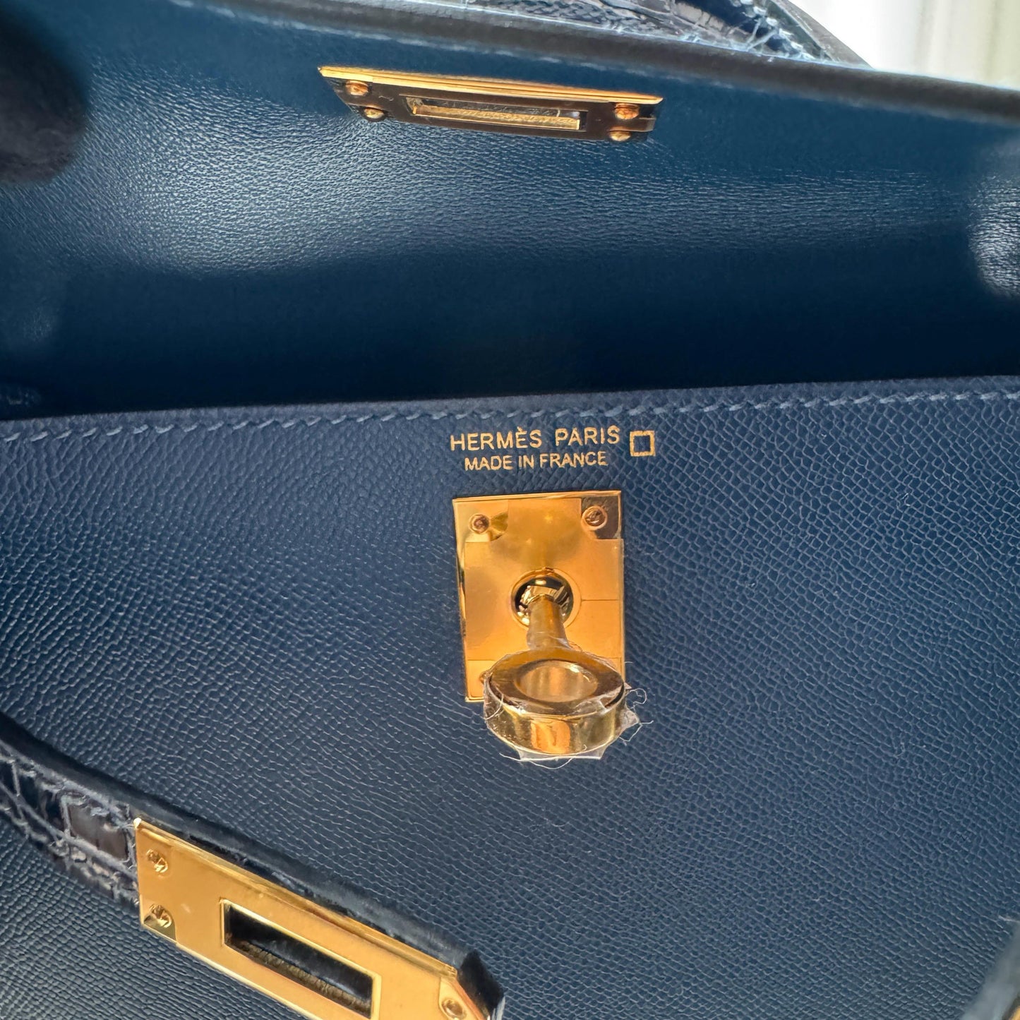 Hermès Mini Kelly 20 Deep Bleu Touch Veau Madame Gold Hardware