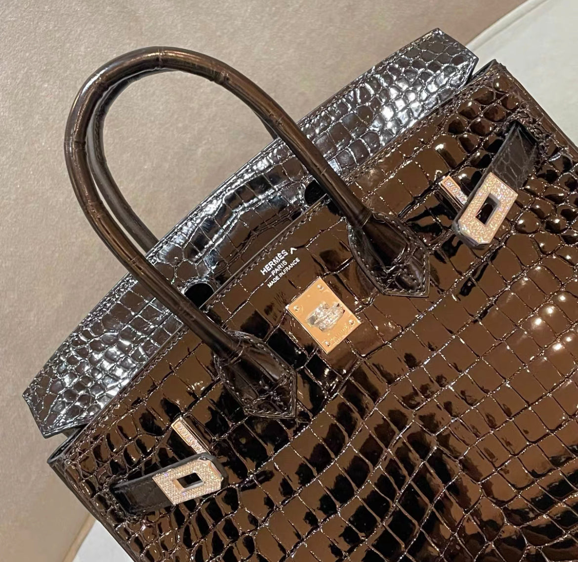 Hermès BIRKIN 25 SHINY BLACK POROSUS CROCODILE DIAMOND WITH 18K WHITE GOLD  DIAMOND HARDWARE, Brand new full set!!!