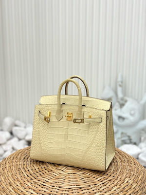 Hermes Birkin 20 Vanille Matte Alligator Gold hardware
