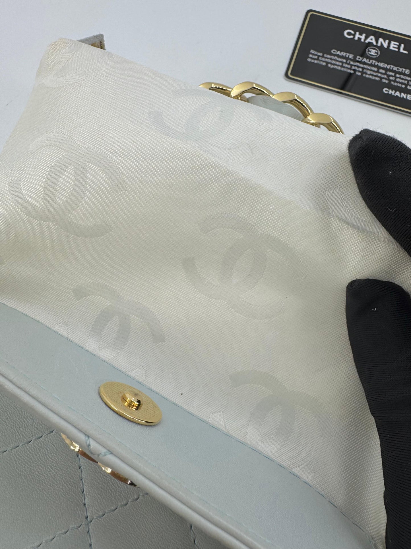 chanel vintage kelly gold handle hardware