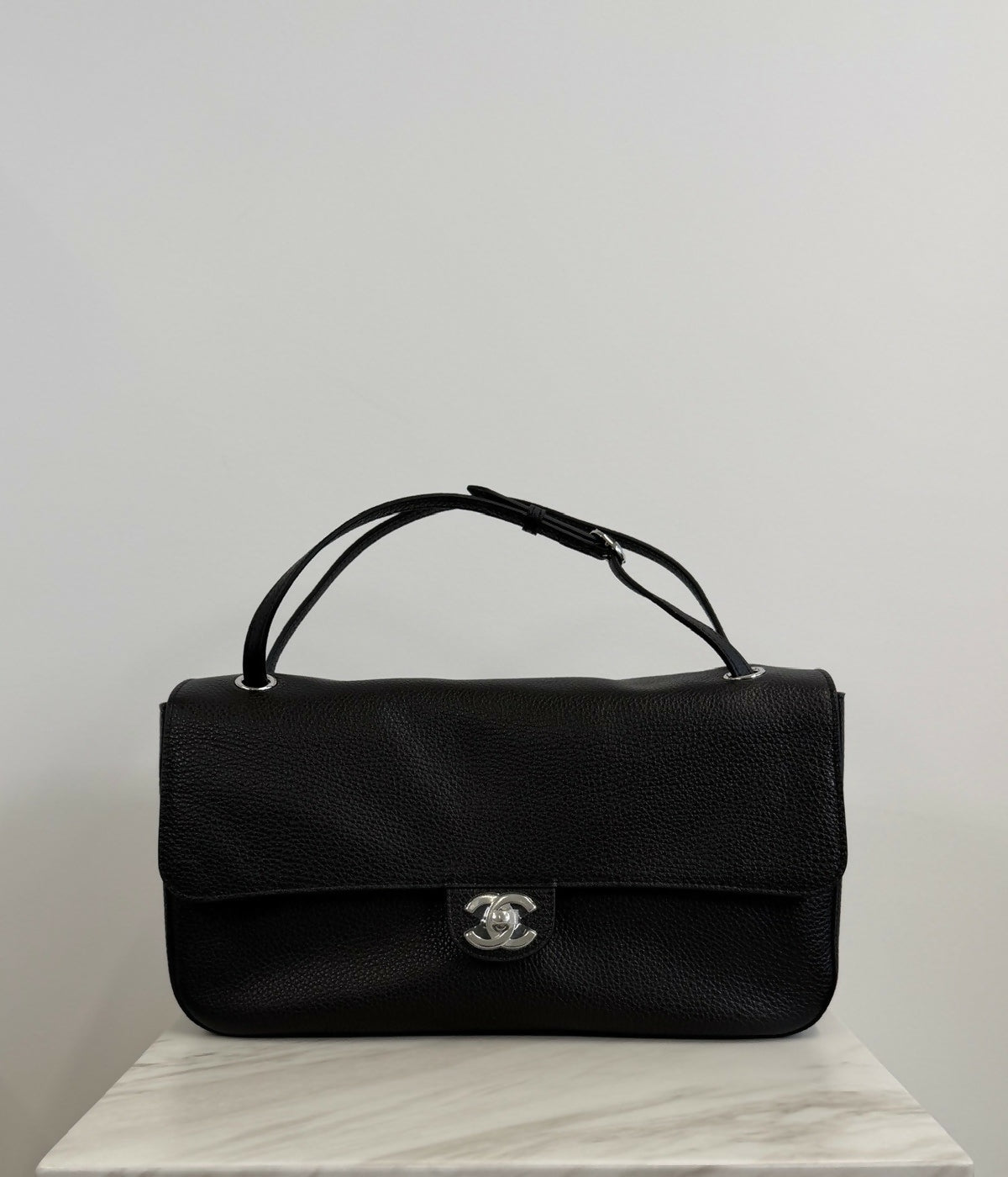 Chanel Maxi Black 32cm