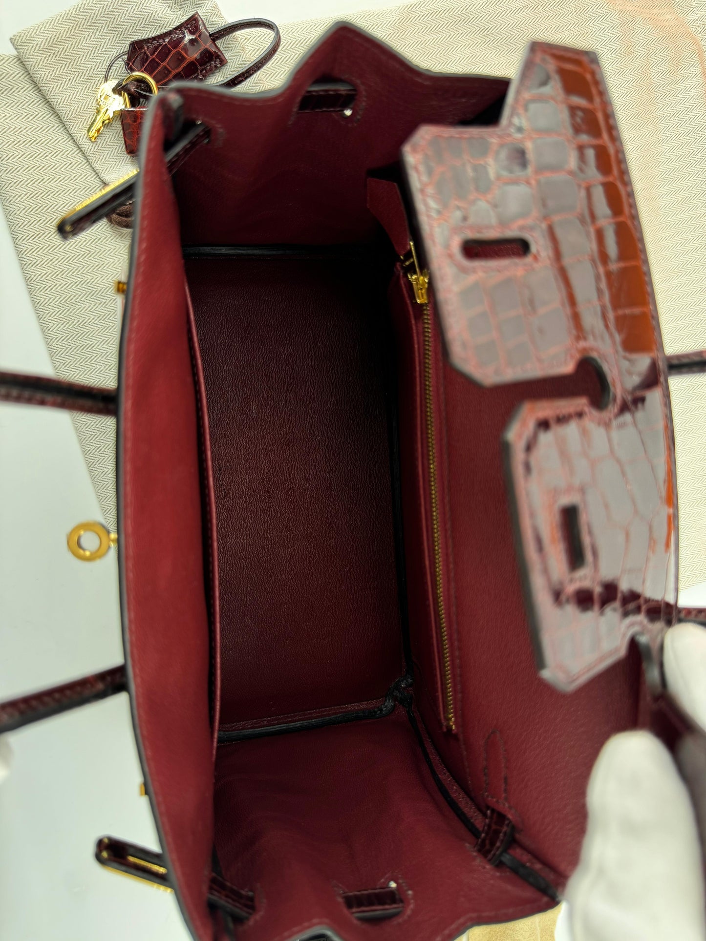 Hermes Birkin 25 Rouge Bordeaux Burgundy shiny crocodile leather gold hardware