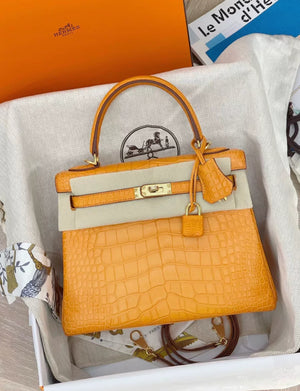 Hermès Kelly 25 Orange Matte alligator Gold Hardware
