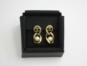 Chanel L20C Imitation Pearl Figure Eight Two-Buckle Lock Earrings
