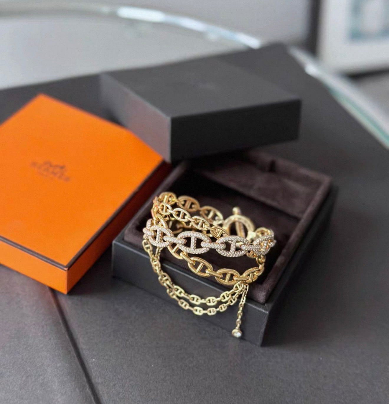 Hermès Chaine d’Ancre Enchaînée bracelet in yellow gold with pavé diamonds