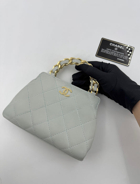 chanel vintage kelly gold handle hardware