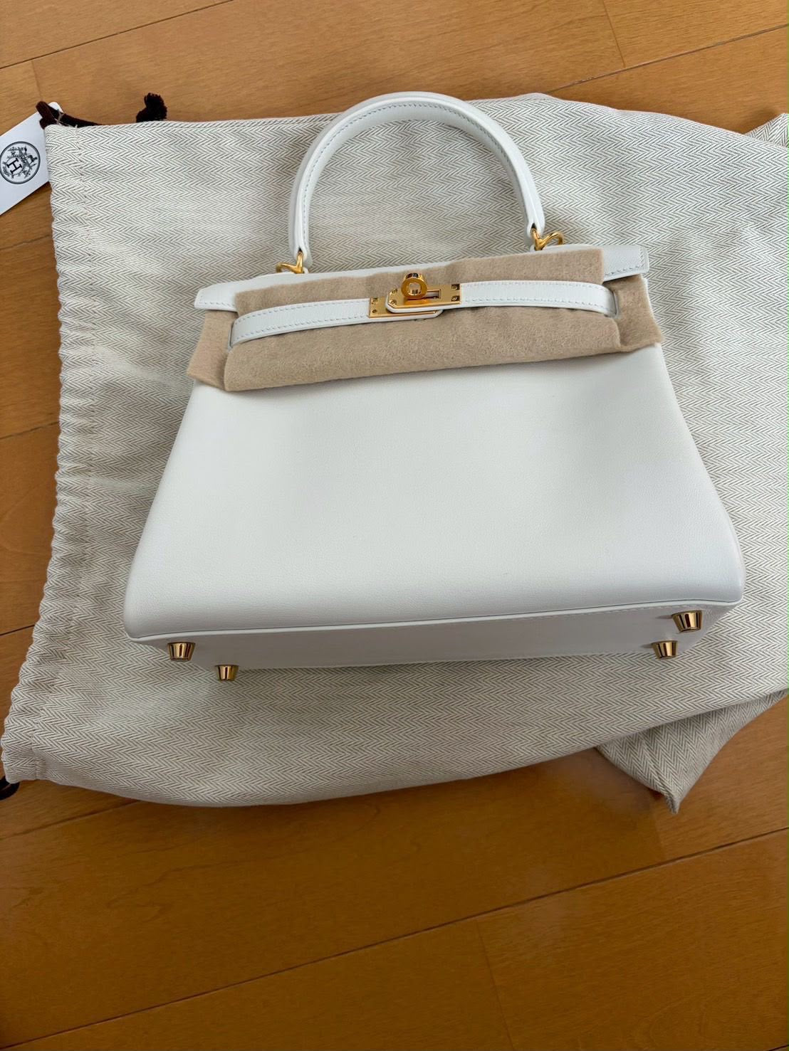 Hermes Kelly 25 New White Swift Gold hardware