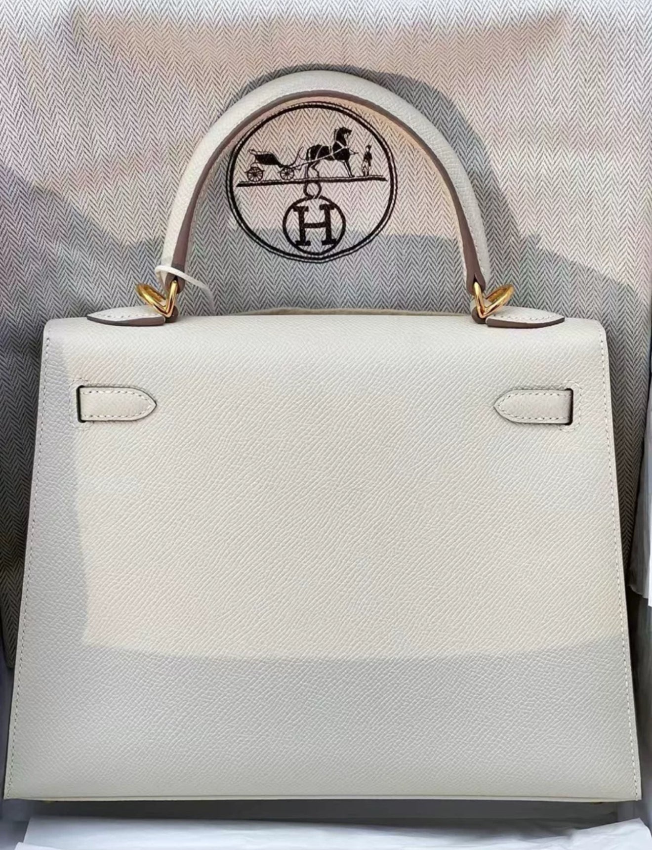 Hermès Kelly 25 Craie Epsom Leather Gold Hardware