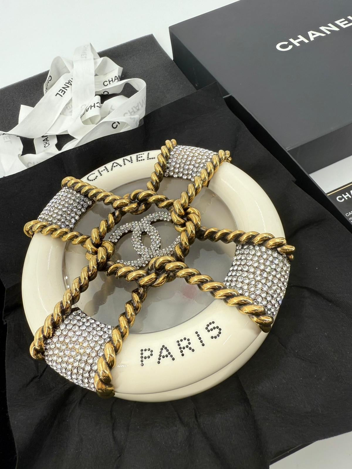 Chanel White Strass and Resin Nautical Wheel Minaudière Bronze Hardware, 2018 Métiers Dart